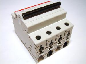 Автоматический выключатель 4Р 40А 6.0кА х-ка C SH204 без L C40 ABB (2CDS214001R0404) (1)